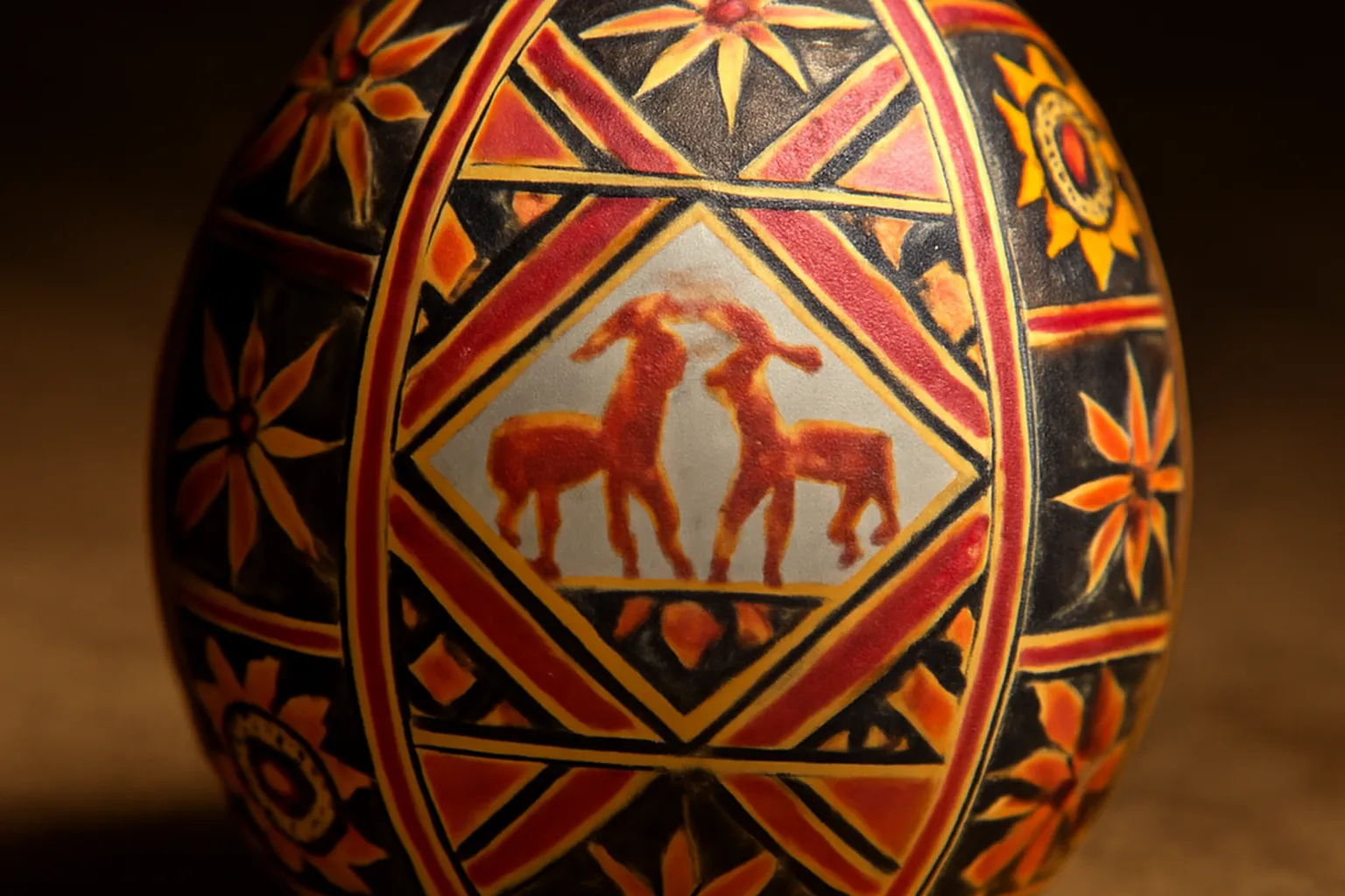 Stylet kistka et palette de teintures naturelles pour écrire les pysanky